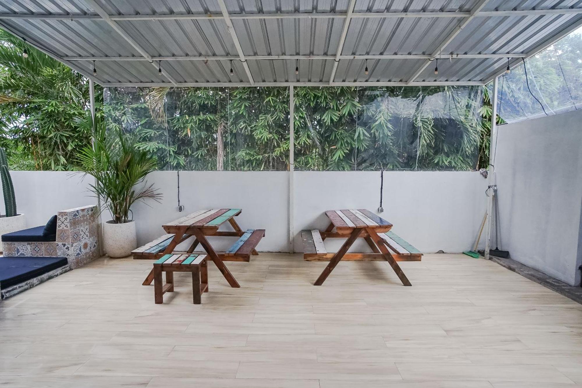 Margarita Surf Hostel Canggu Luaran gambar