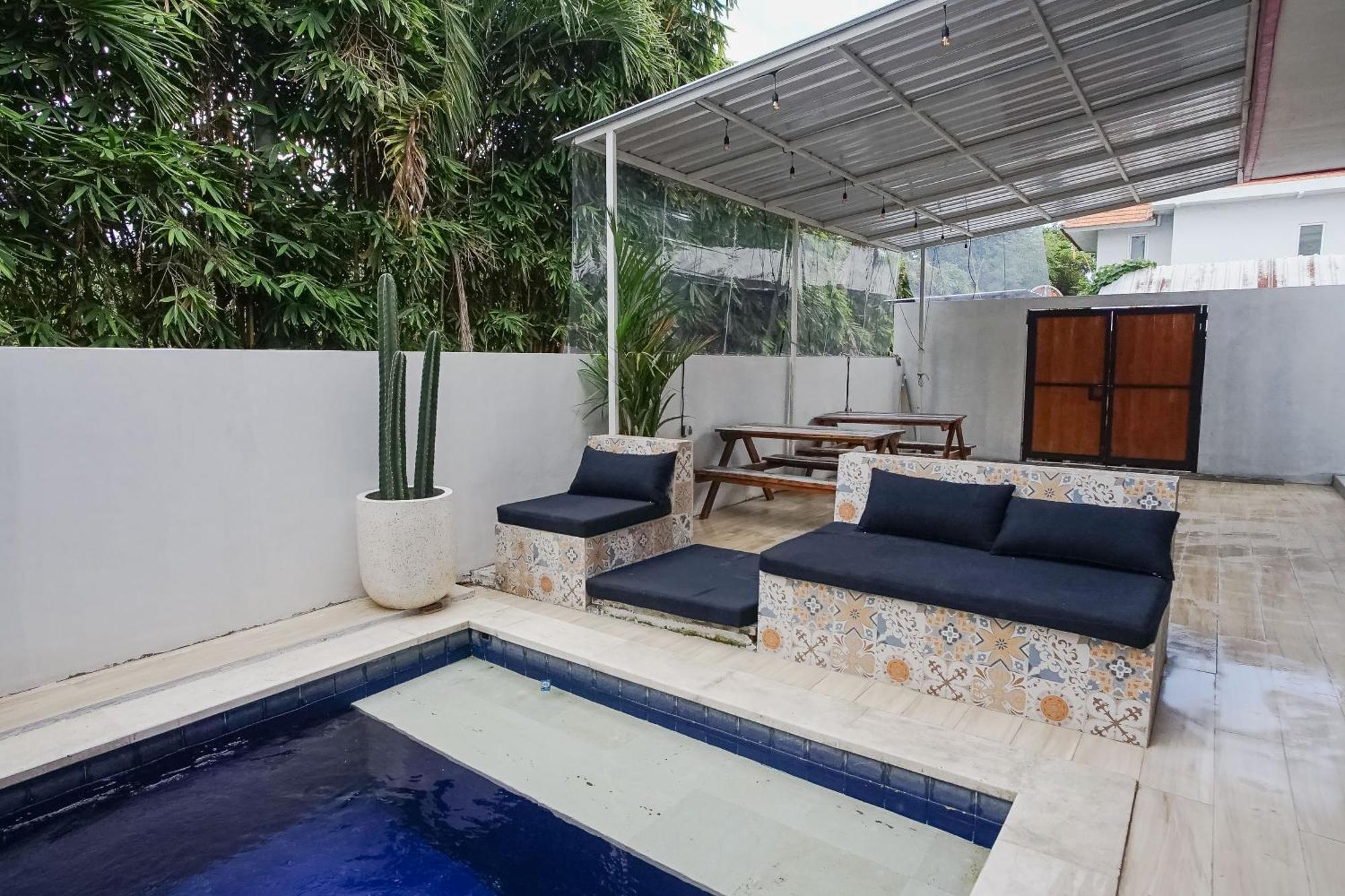 Margarita Surf Hostel Canggu Luaran gambar
