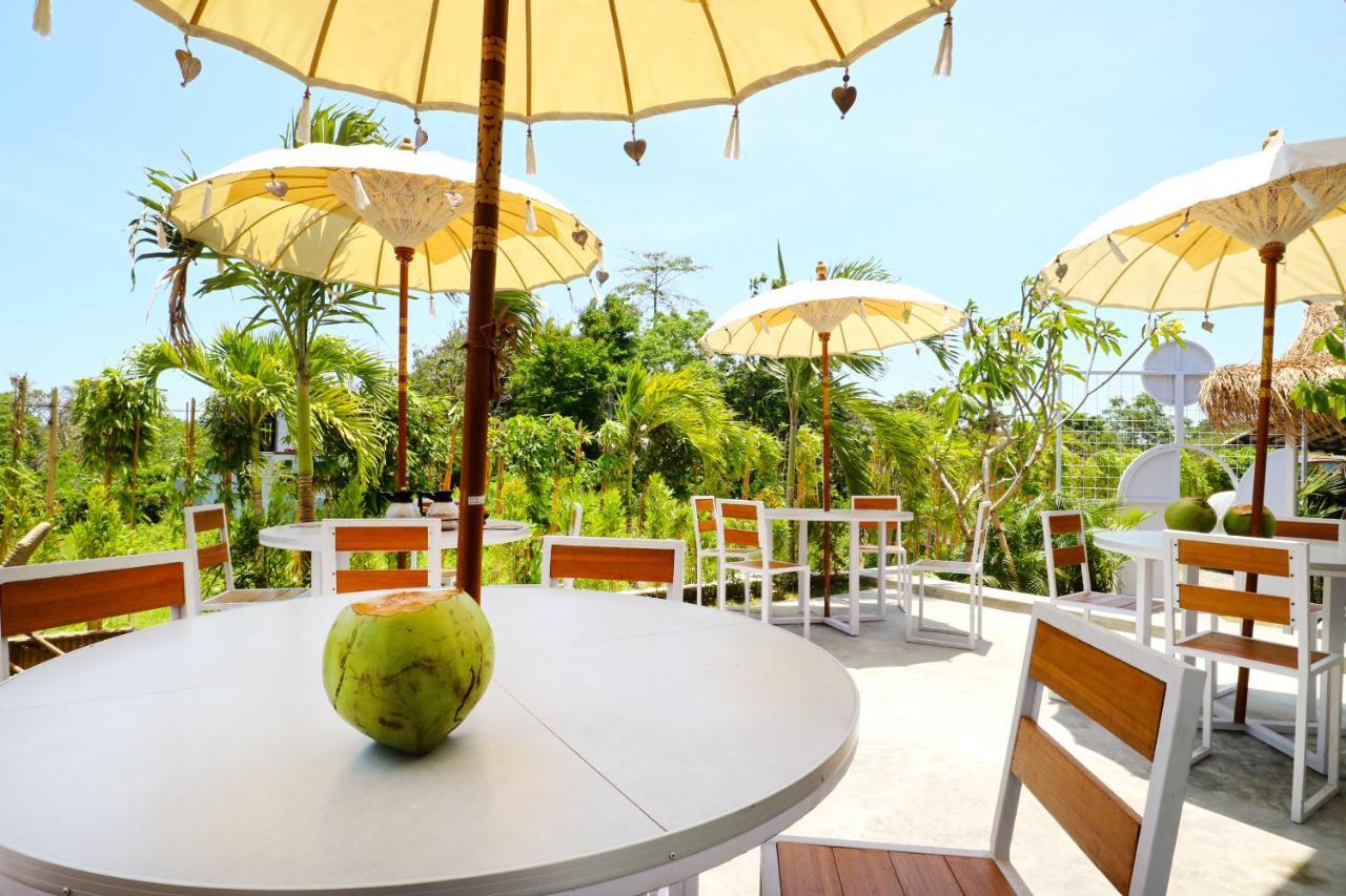 Margarita Surf Hostel Canggu Luaran gambar